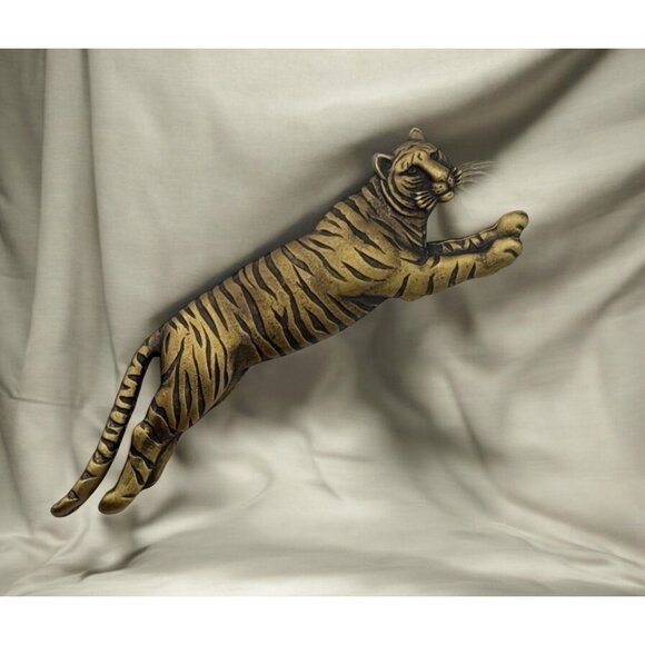 Vintage Brass Tiger Brooch Pin With Leaping Design Safari Wildlife Animal - Picture 1 of 7